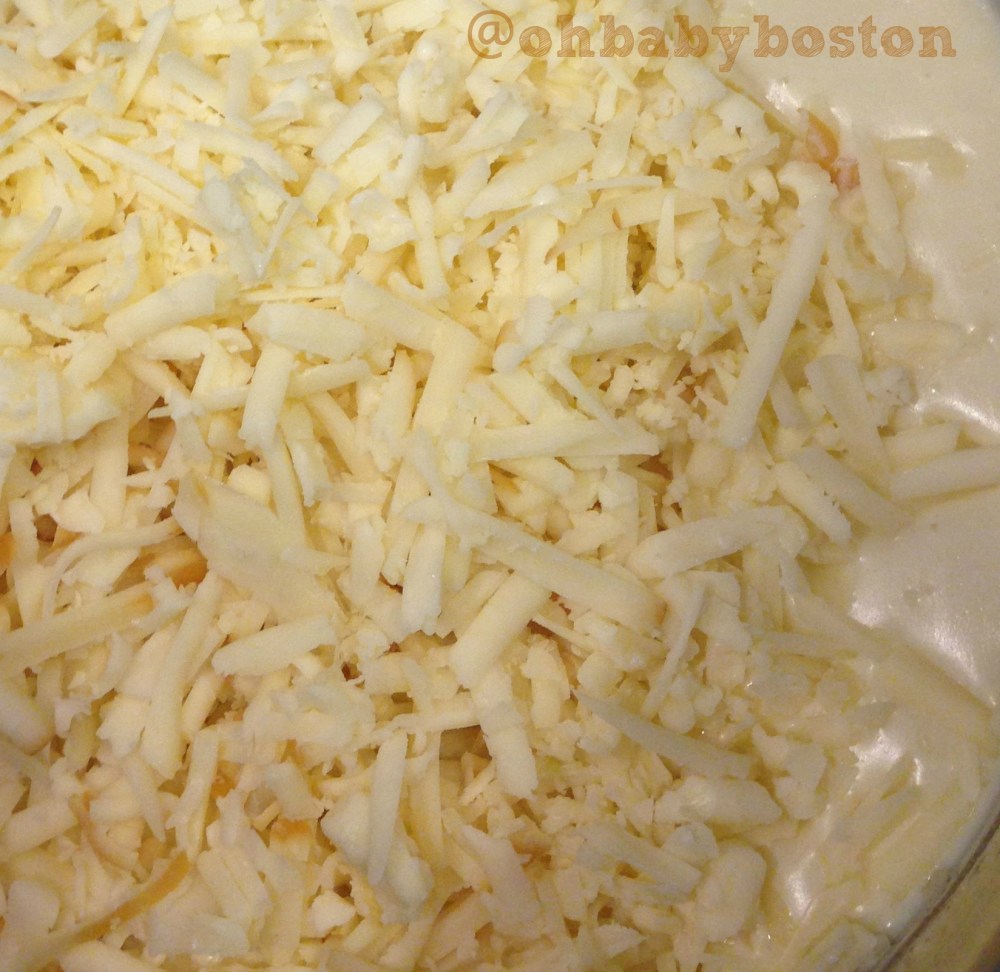 I'm a bit of a purist when it comes to classics like macaroni and cheese.  This cheddar and smoked gouda was a perfect balance for me.