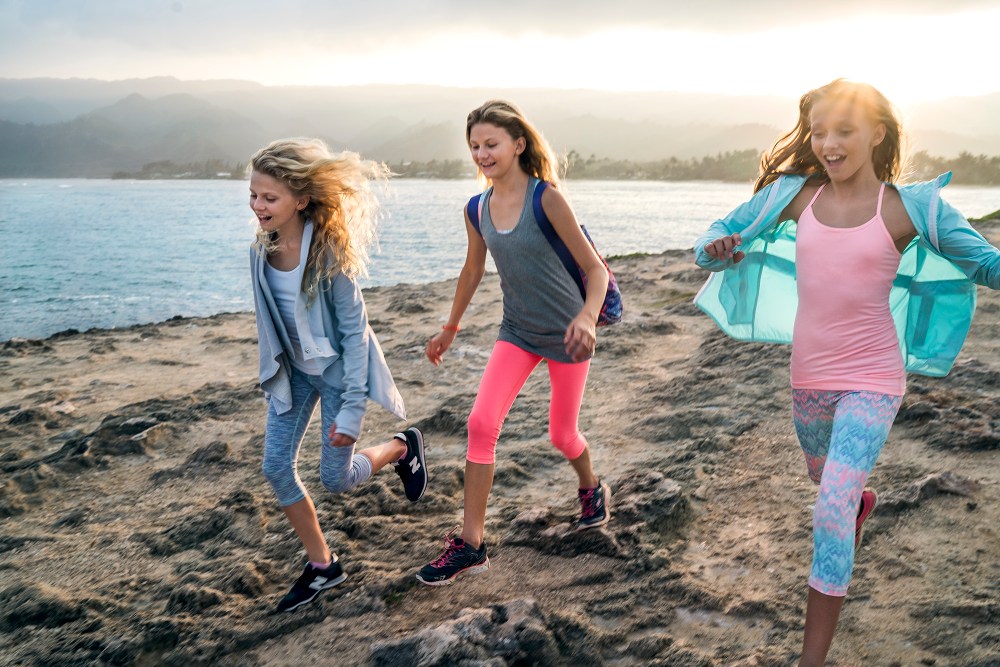 Hawaii girls bright lets SP16