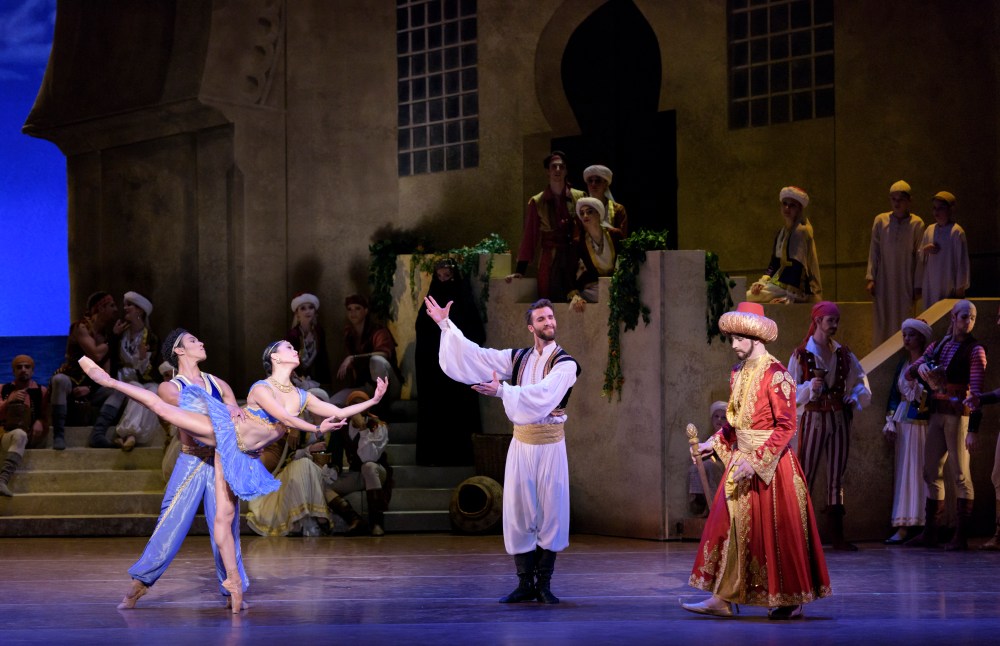 bostonballet_ivan-liskasle-corsaire_photobylizavoll-2